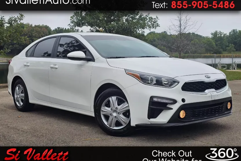 2021 Kia Forte FE photo 1
