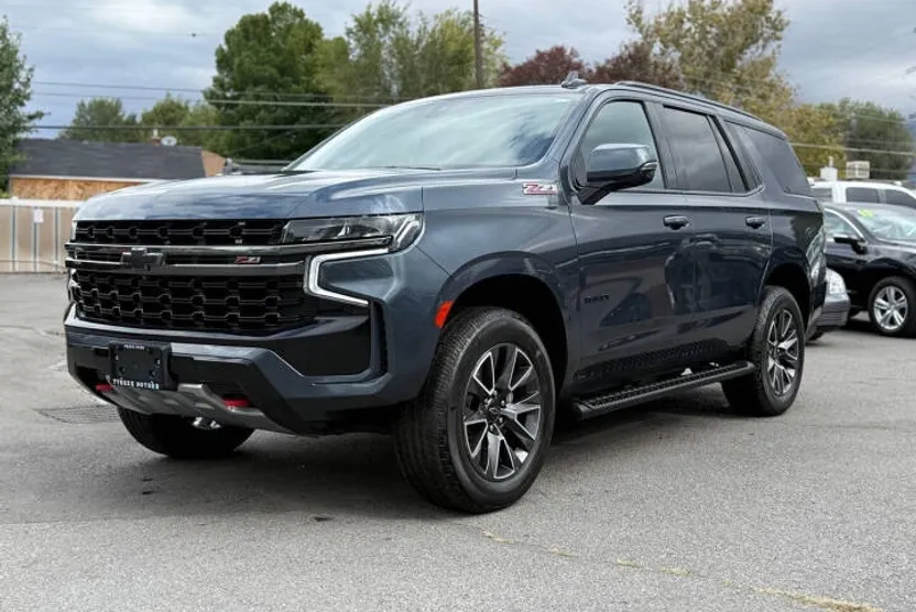 2021 Chevrolet Tahoe Z71 photo 1