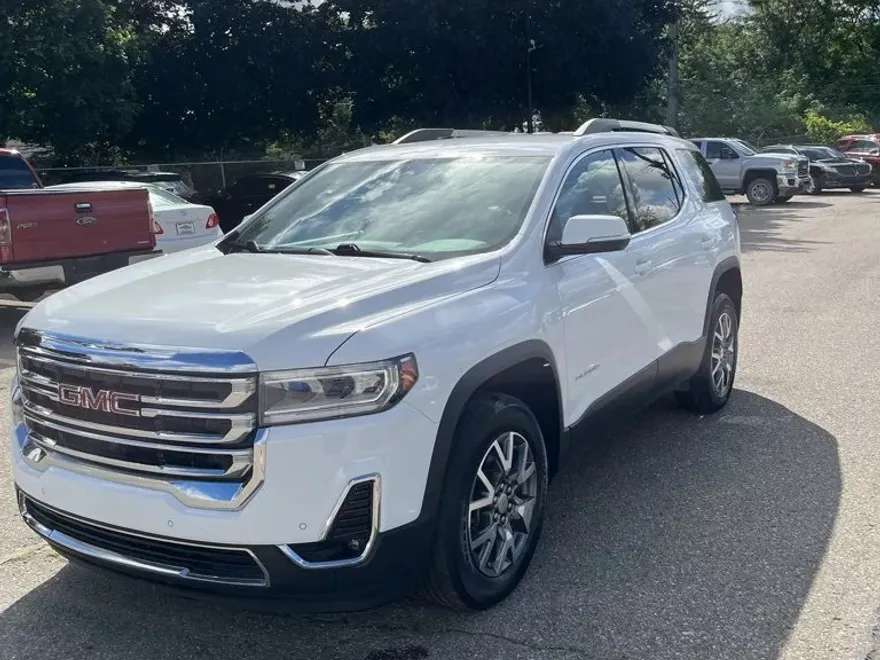 2022 Gmc Acadia SLT photo 1