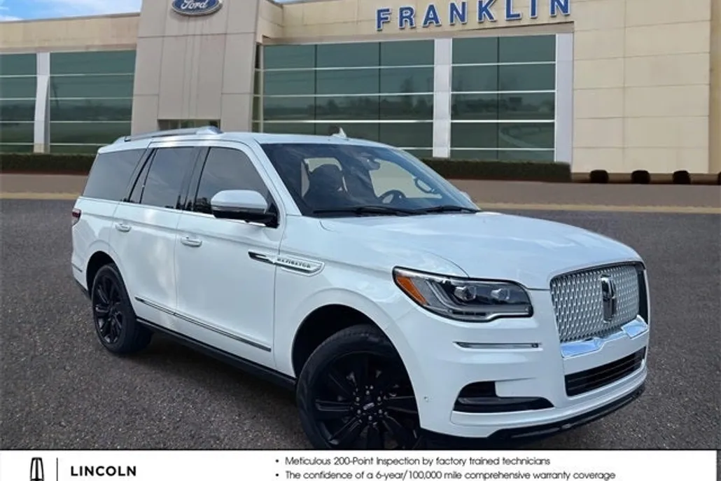 2023 Lincoln Navigator Reserve photo 1