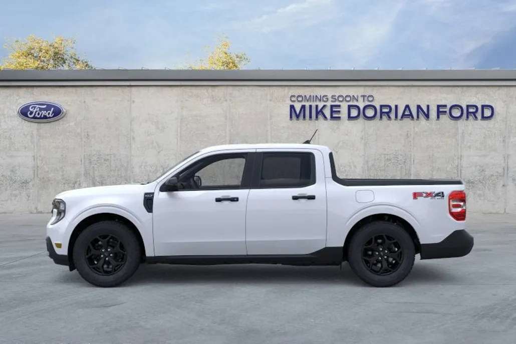 2025 Ford Maverick XLT photo 1