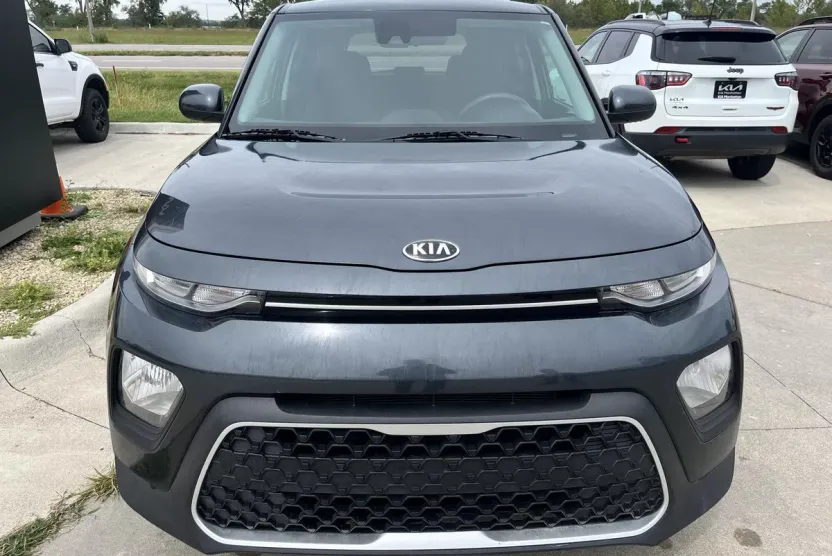 2021 Kia Soul S photo 1