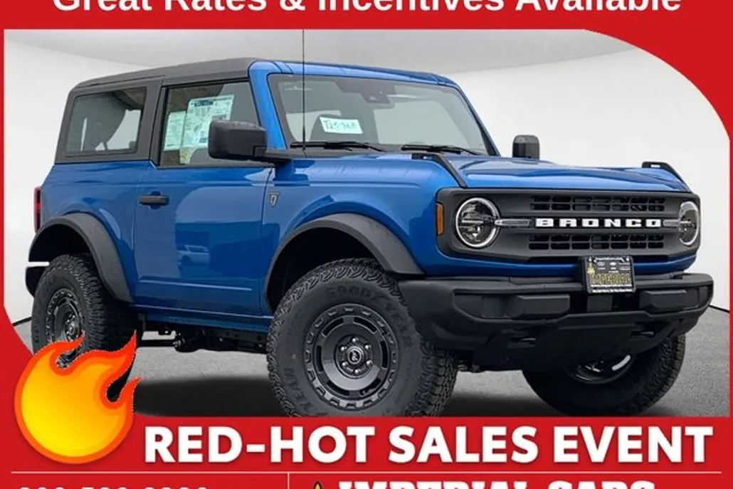 2025 Ford Bronco Base photo 1