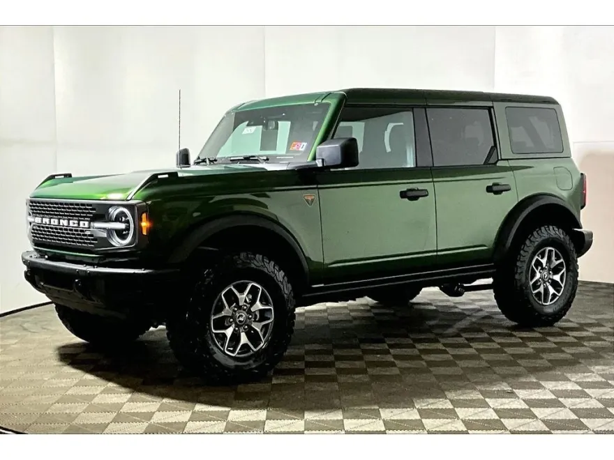 2025 Ford Bronco Badlands photo 1