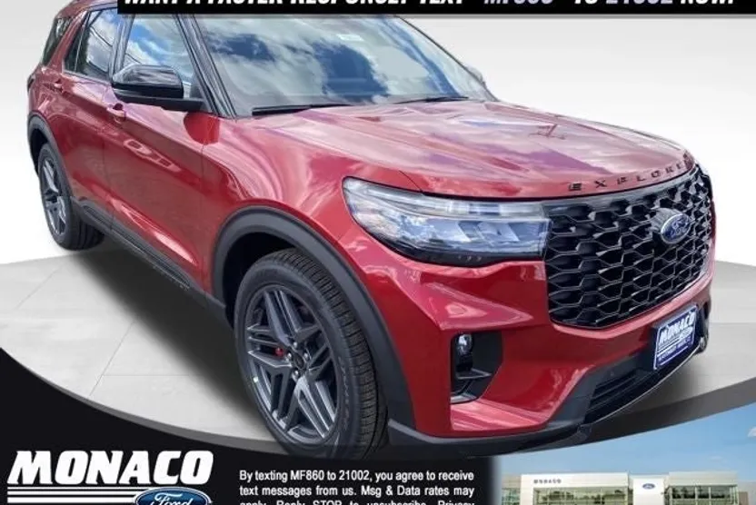 2025 Ford Explorer ST photo 1