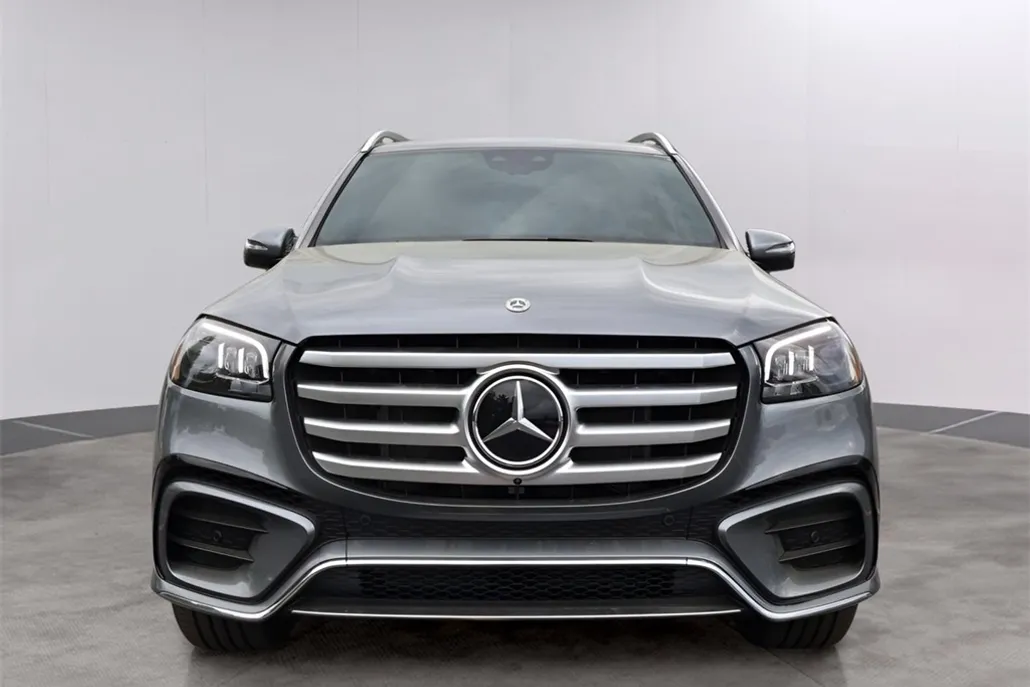 2025 Mercedes Benz GLS 580 4MATIC photo 1
