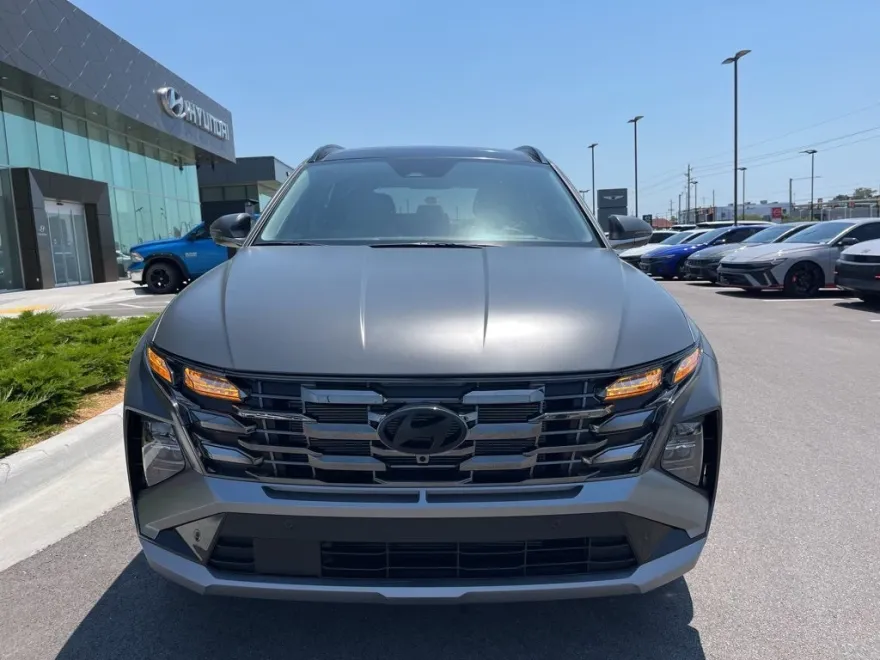 2025 Hyundai Tucson Limited photo 1