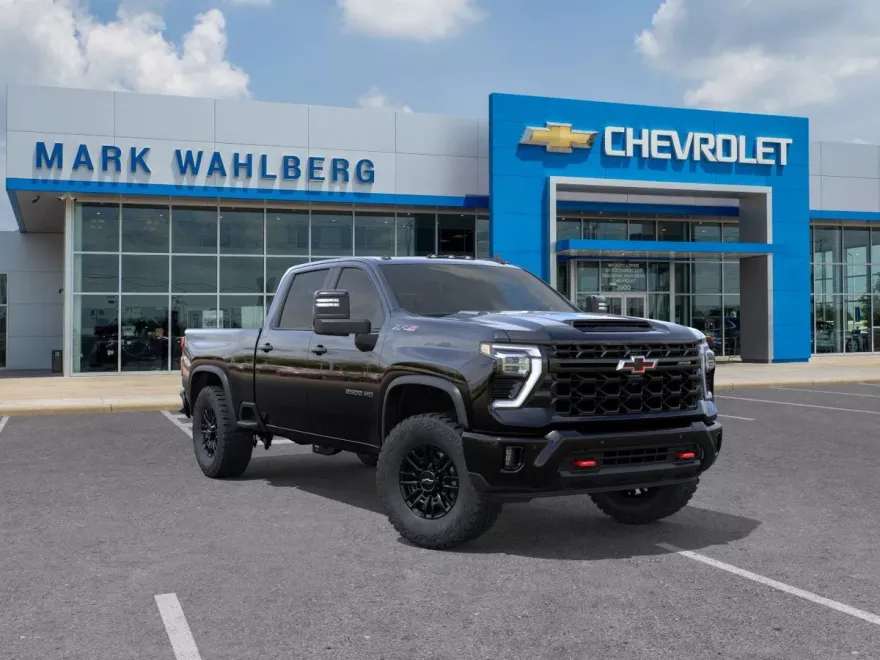 2025 Chevrolet Silverado 2500HD ZR2 photo 1