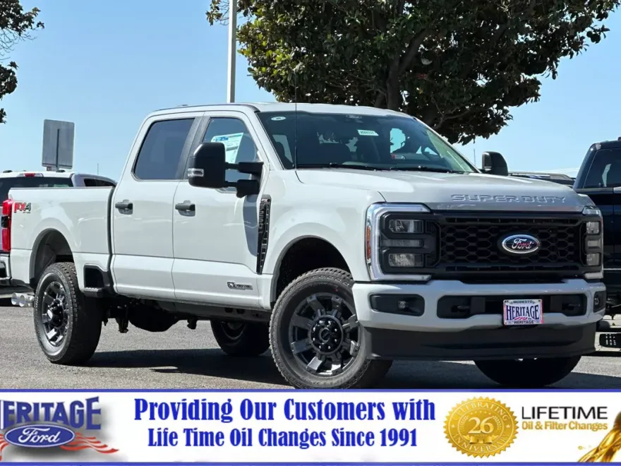 2025 Ford F-250 photo 1