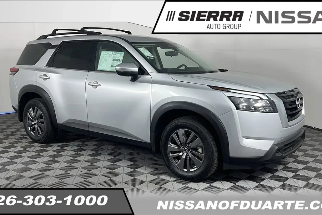 2025 Nissan Pathfinder SV photo 1