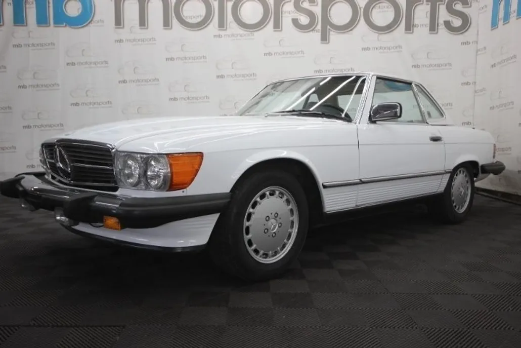 1988 Mercedes Benz 560 photo 1