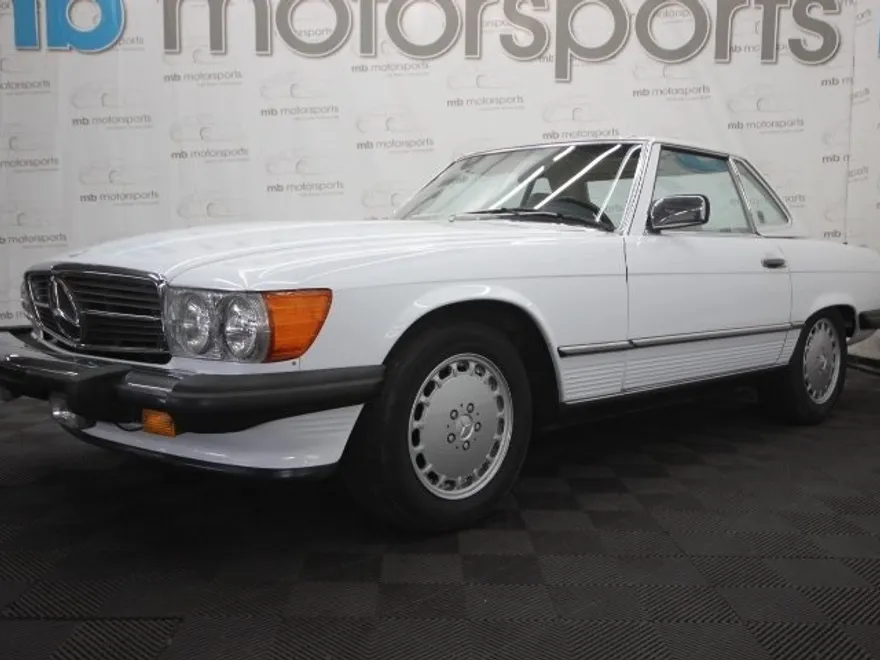1988 Mercedes Benz 560 photo 1