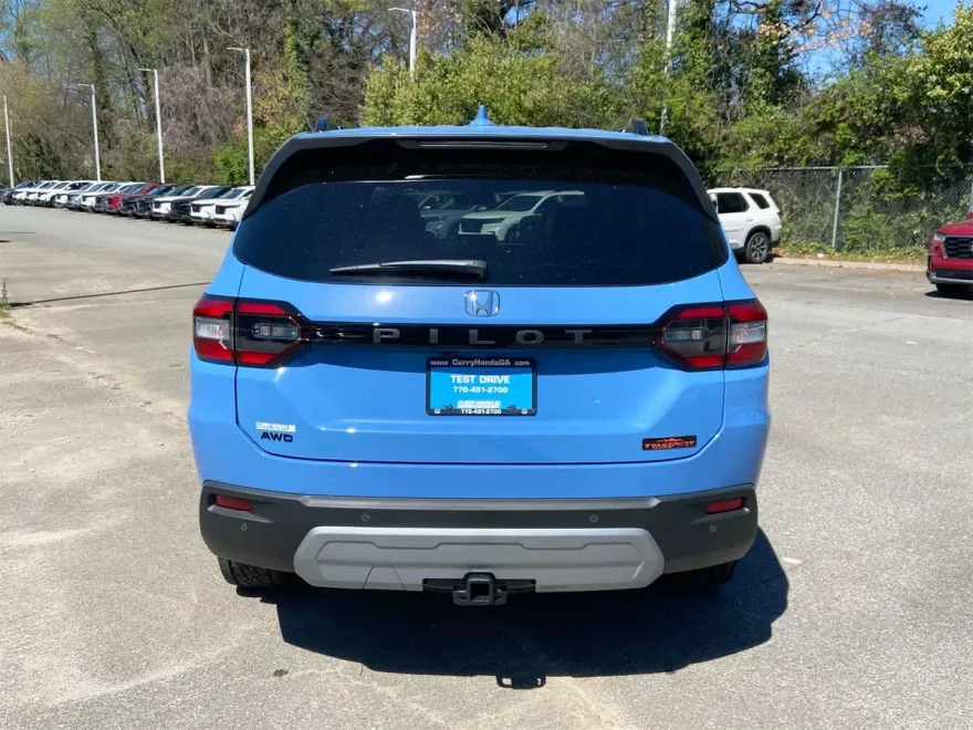 2025 Honda Pilot TrailSport photo 1