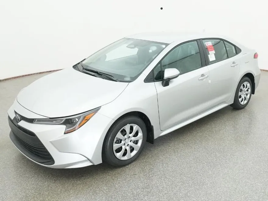 2026 Toyota Corolla LE photo 1