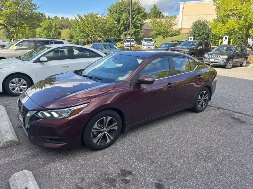 2021 Nissan Sentra SV photo 1