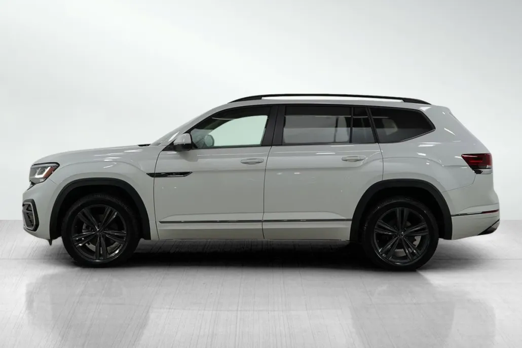 2021 Volkswagen Atlas SE Technology R-Line photo 1