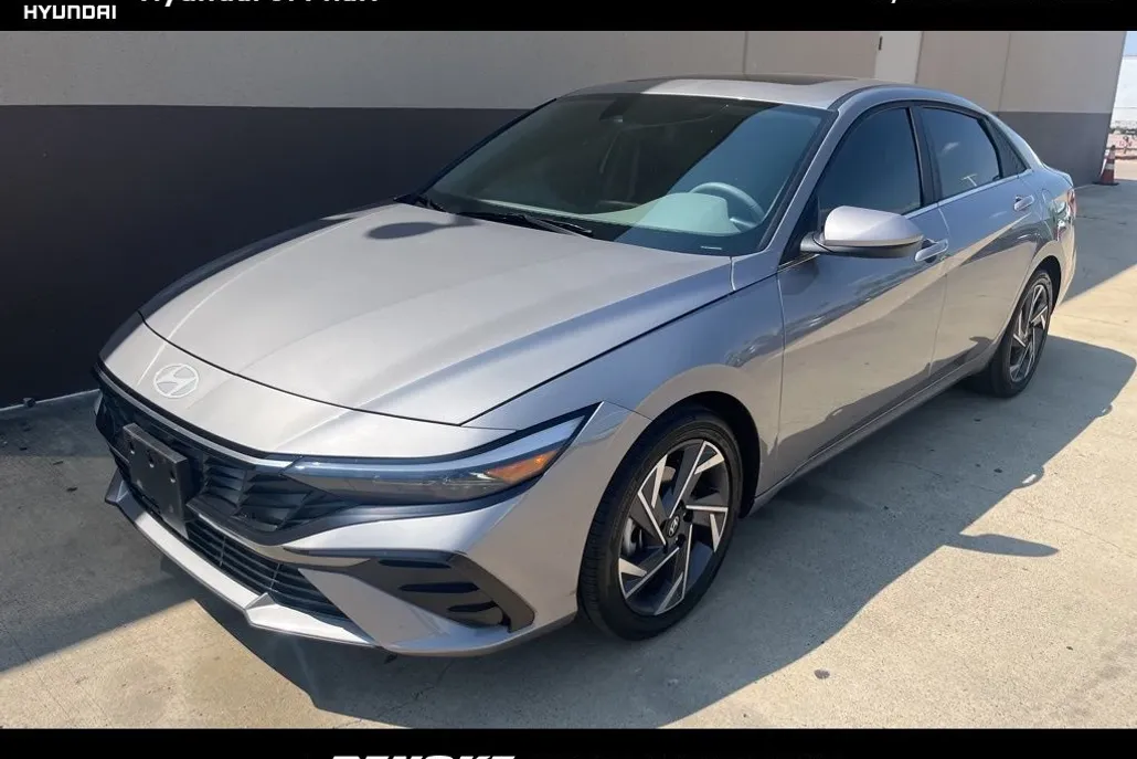 2025 Hyundai Elantra SEL Convenience photo 1
