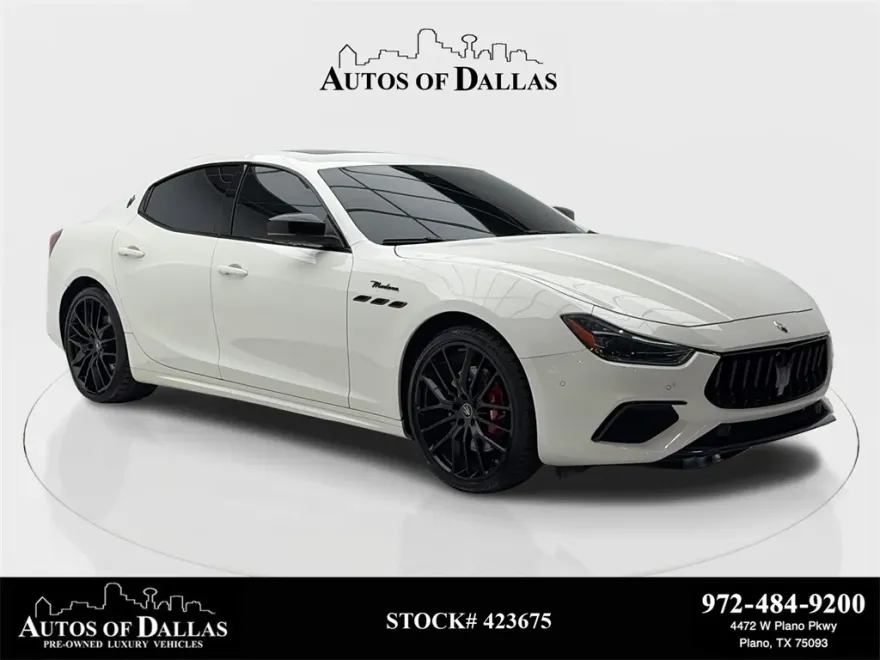 2023 Maserati Ghibli Modena Q4 photo 1