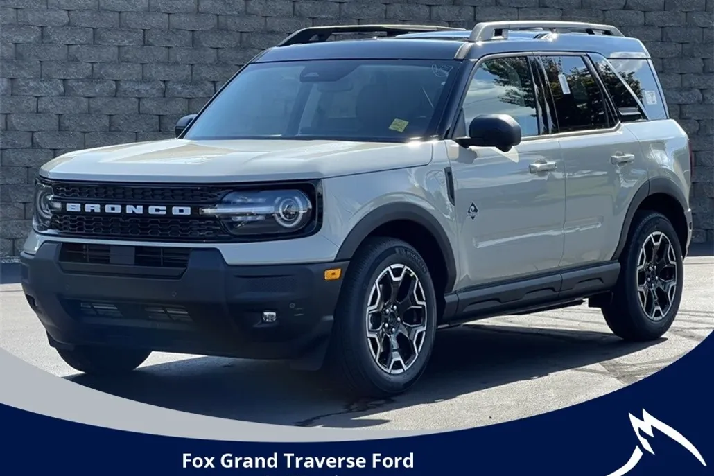 2025 Ford Bronco Sport Outer Banks photo 1