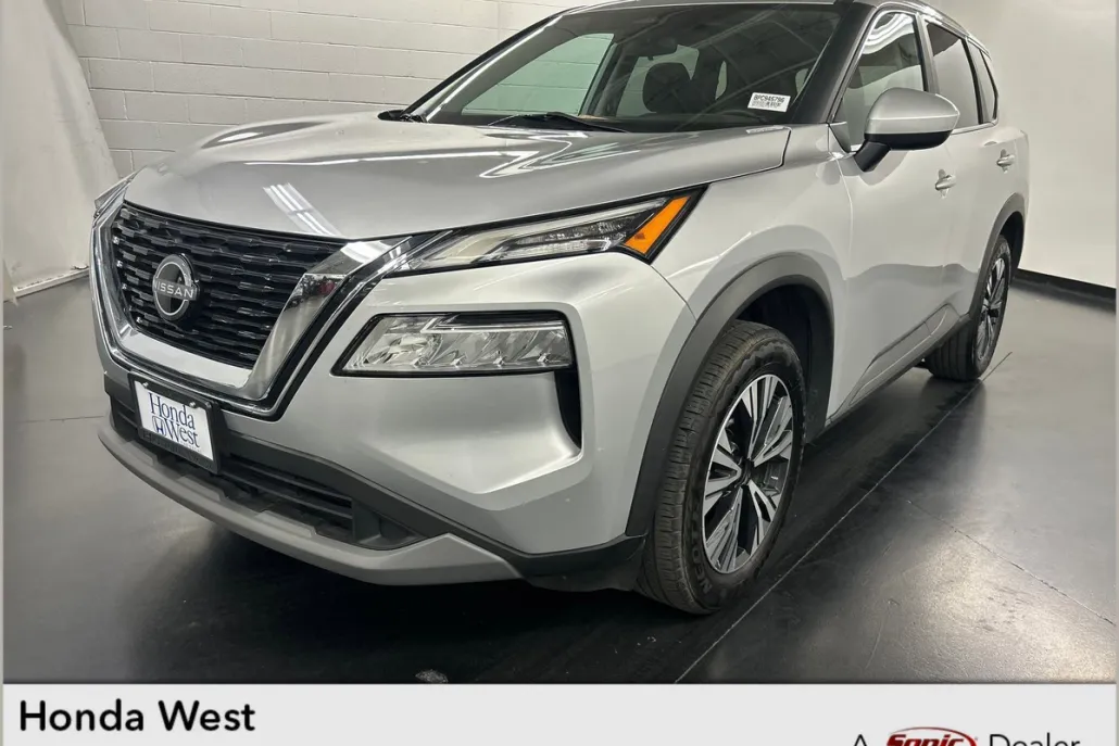 2023 Nissan Rogue SV photo 1