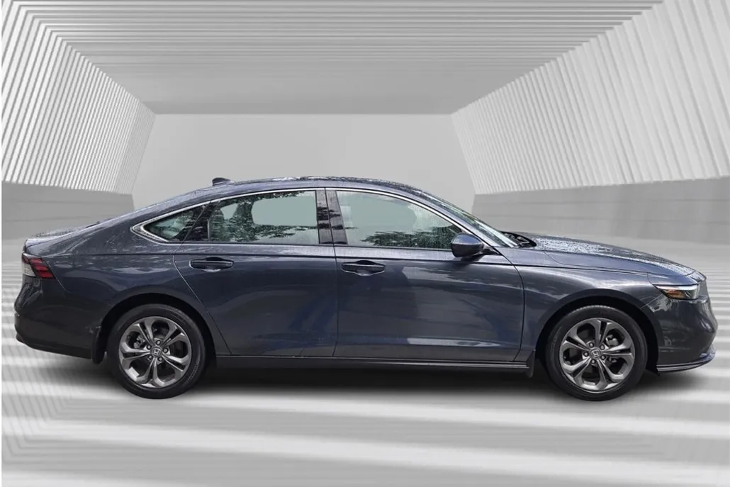 2023 Honda Accord EX photo 1