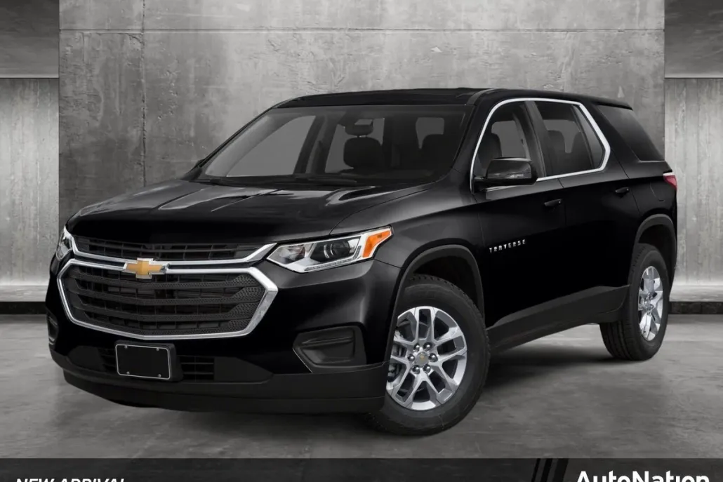 2020 Chevrolet Traverse LS photo 1