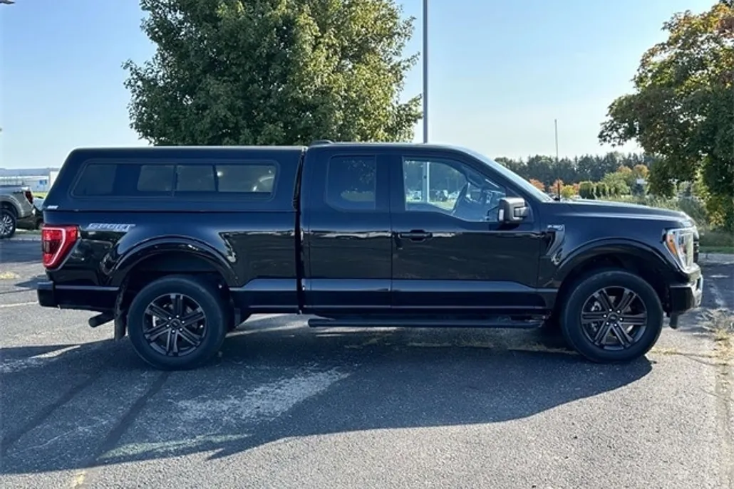 2021 Ford F-150 XLT photo 1