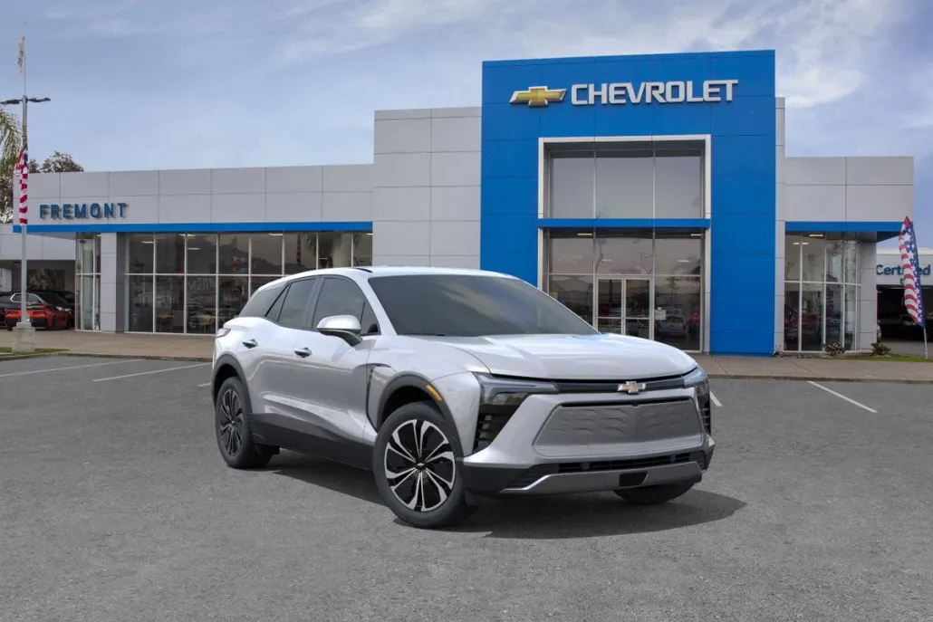 2025 Chevrolet Blazer EV photo 1