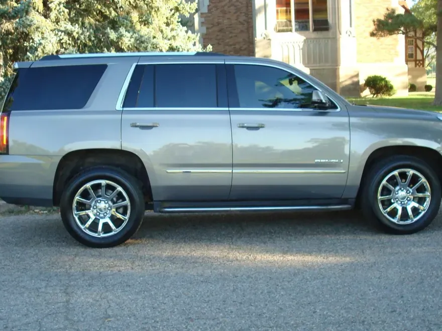 2019 Gmc Yukon Denali photo 1