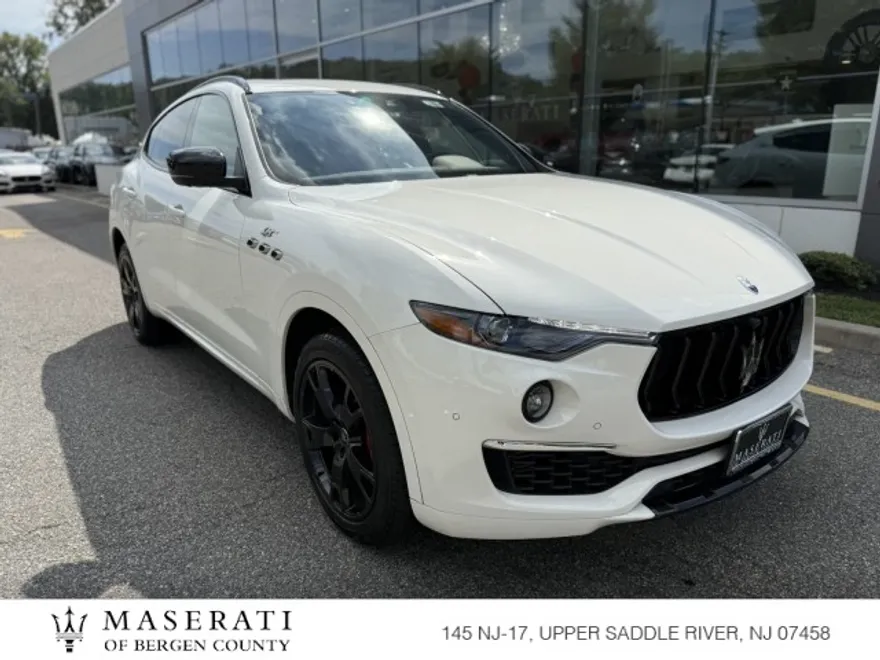 2022 Maserati Levante GT photo 1