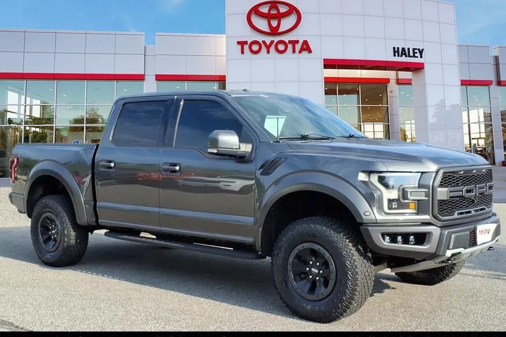 2018 Ford F-150 Raptor photo 1