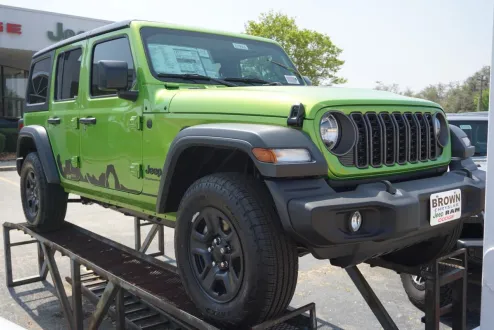 2025 Jeep Wrangler Sport photo 2