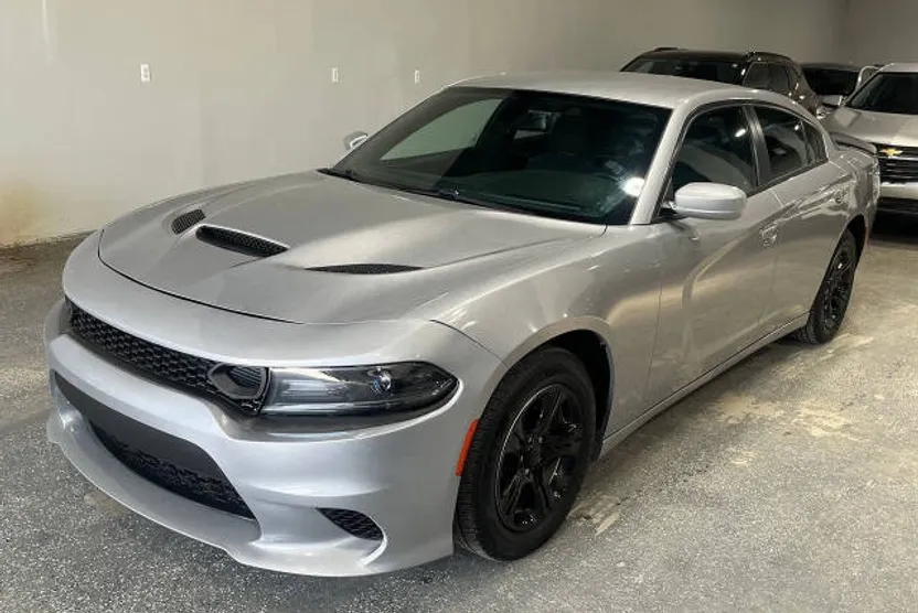 2016 Dodge Charger SE photo 1