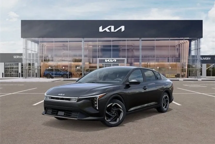 2025 Kia K4 EX photo 1