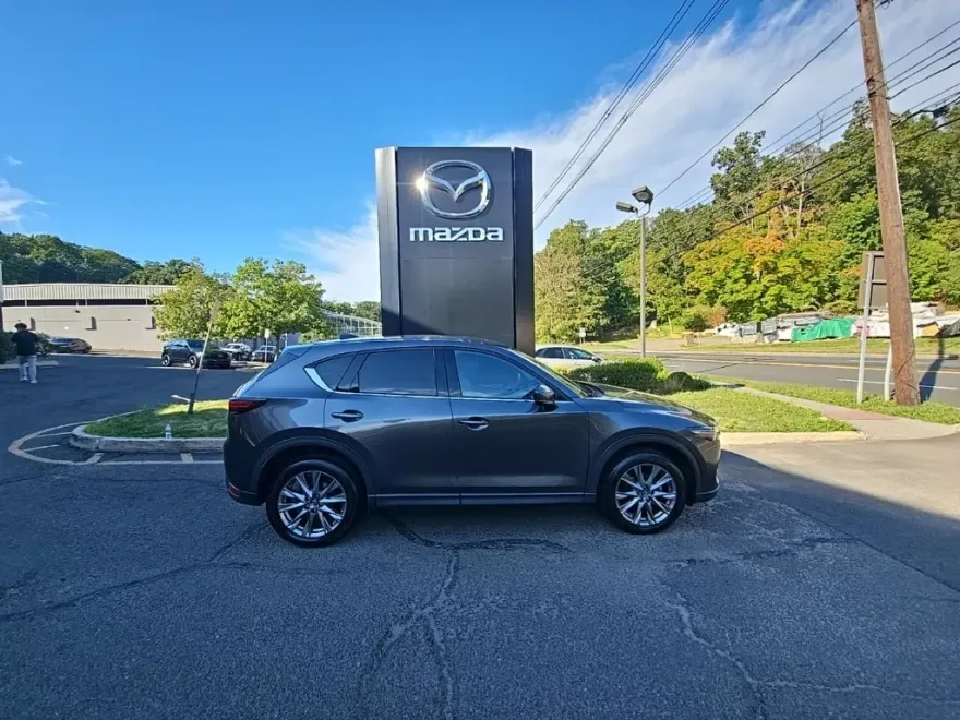 2021 Mazda CX-5 Grand Touring photo 1