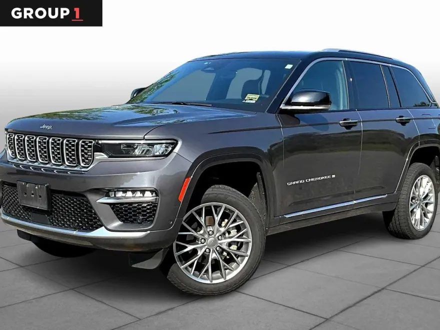 2023 Jeep Grand Cherokee Summit photo 1