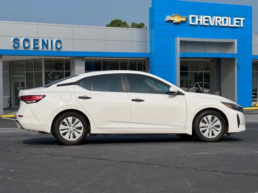2024 Nissan Sentra S photo 1