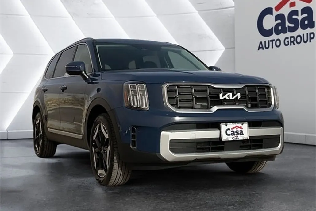 2025 Kia Telluride S photo 1