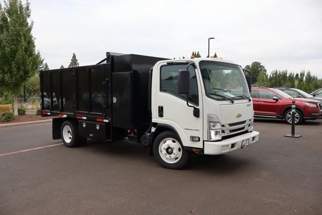 2025 Chevrolet Silverado 4500HD photo 1