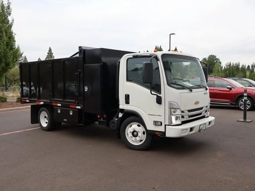2025 Chevrolet Silverado 4500HD photo 1