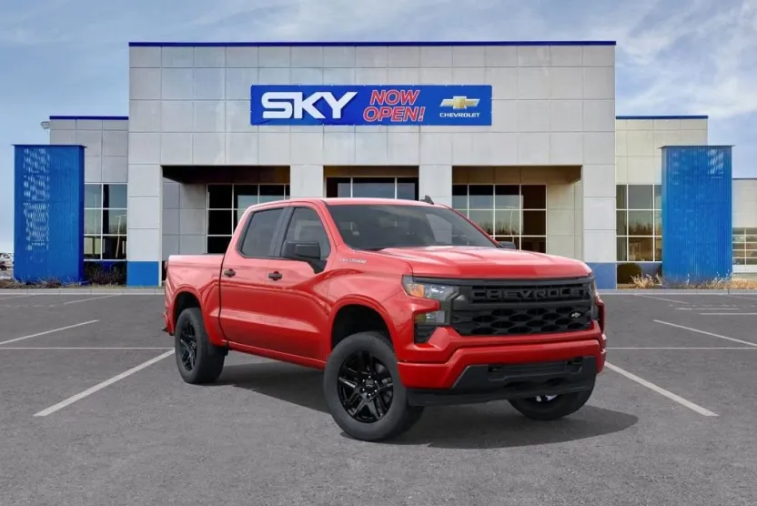 2025 Chevrolet Silverado 1500 Custom photo 1