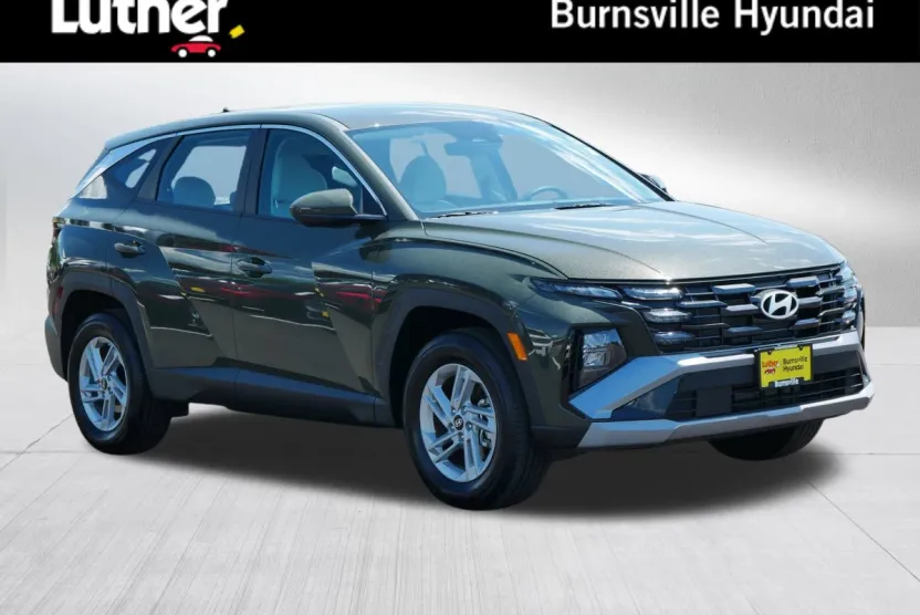 2025 Hyundai Tucson SE photo 1