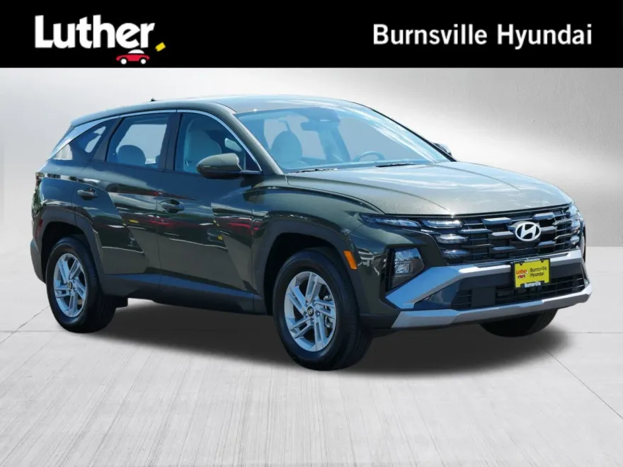 2025 Hyundai Tucson SE photo 1