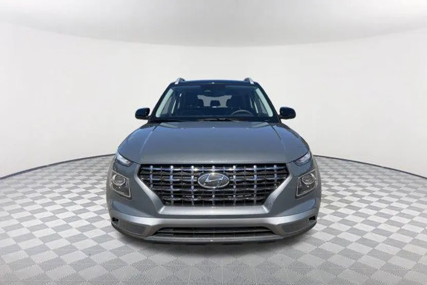 2026 Hyundai Venue SEL photo 1