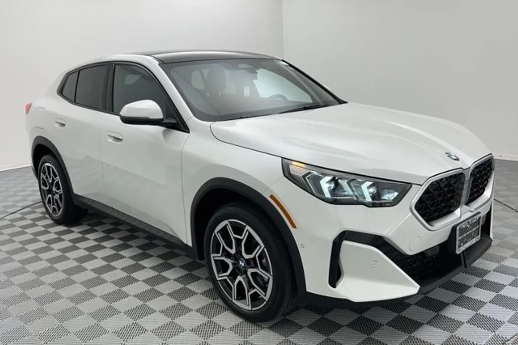 2025 Bmw X2 xDrive28i photo 1