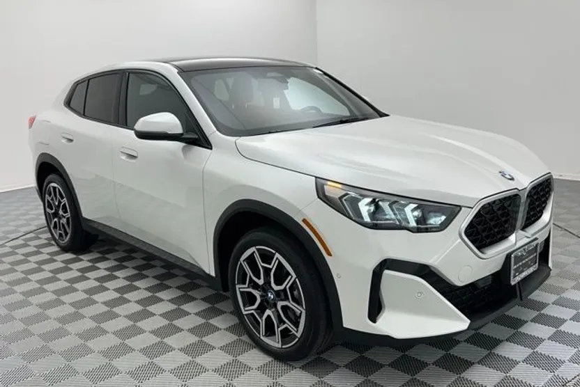 2025 Bmw X2 xDrive28i photo 1