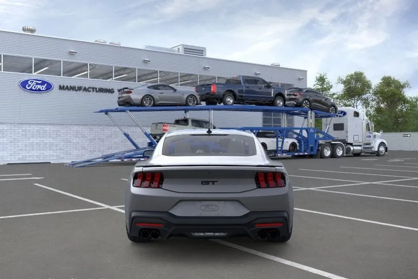 2025 Ford Mustang GT Premium photo 1