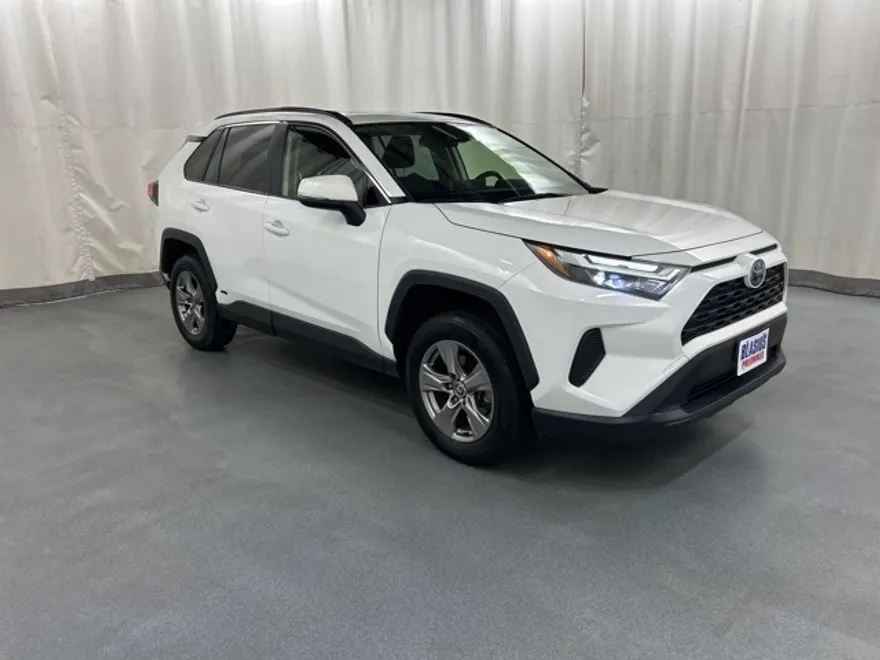 2023 Toyota RAV4 Hybrid XLE photo 1