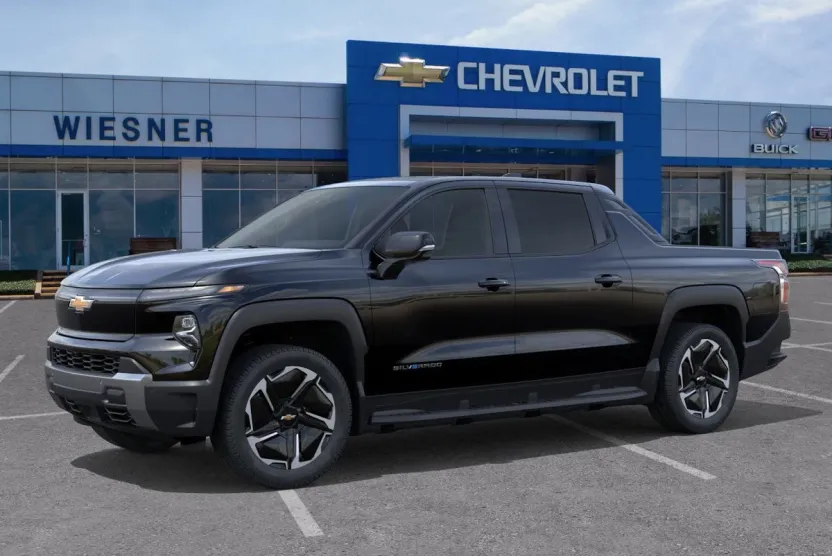 2026 Chevrolet Silverado EV LT photo 1