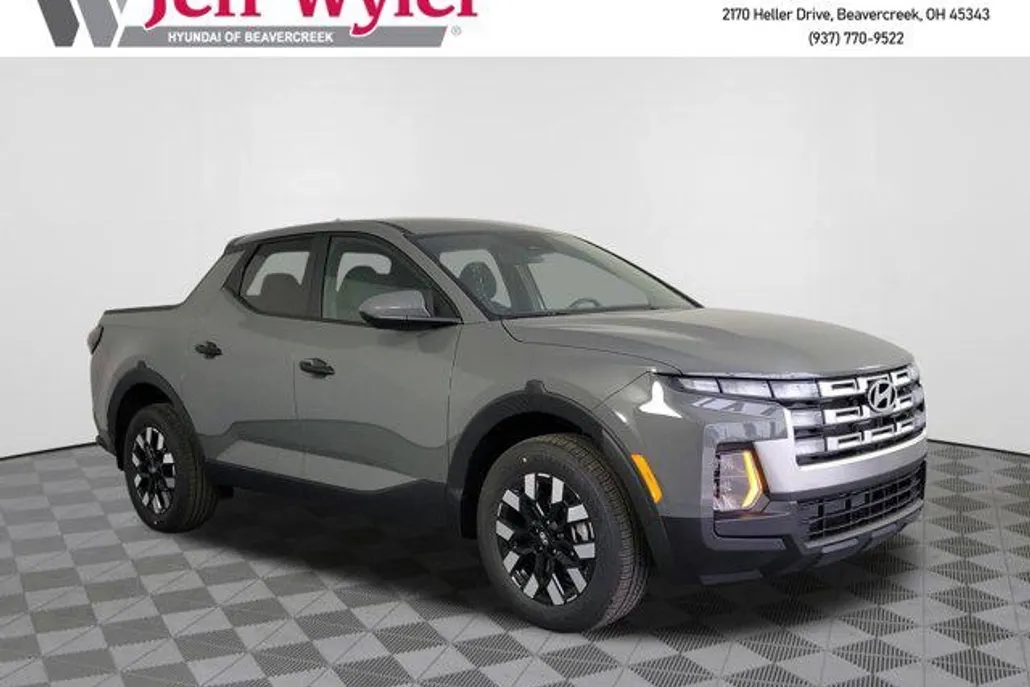 2025 Hyundai Santa Cruz SE photo 1